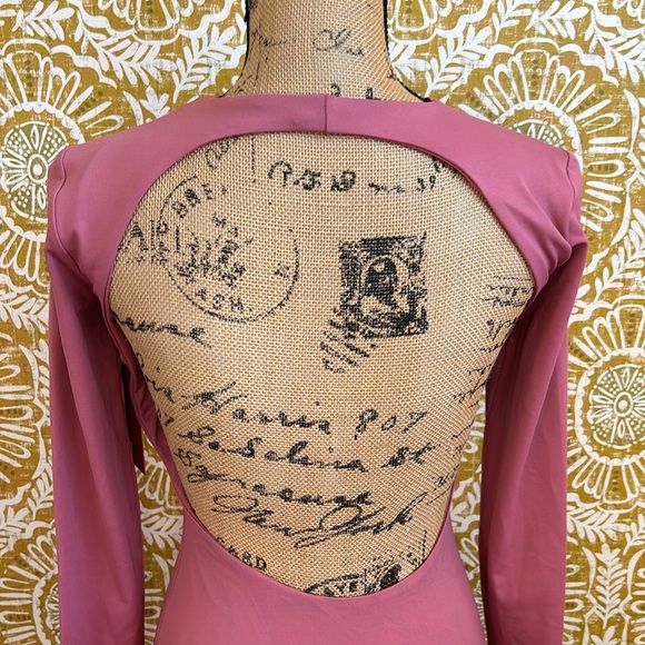 NWT Alix NYC Abbott Long Sleeve Open Back Stretch Mini Dress in Hibiscus Sz XS - Picture 3 of 13